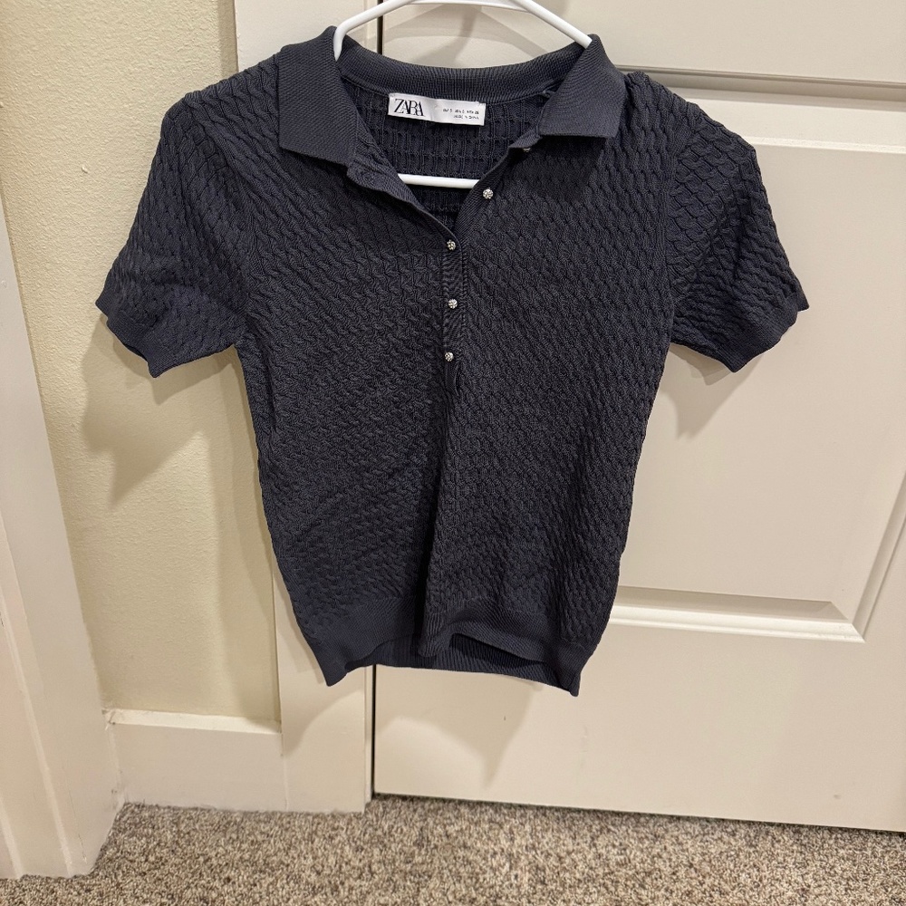 Zara Everyday Gray Textured Polo, Fitted Small